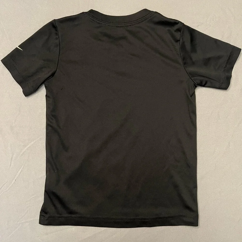 Nike Dri-FIT The Nike Tee Boys Size 6 Black Graphic Athletic Short Sleeve Shirt